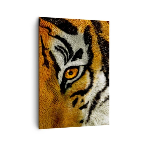Obraz na płótnie - Zbliżenie na oko tygrysa w intensywnych barwach - 50x70cm - Groźny i piękny - Nowoczesna dekoracja ścienna do salonu, kuchni i sypialni ARTTOR