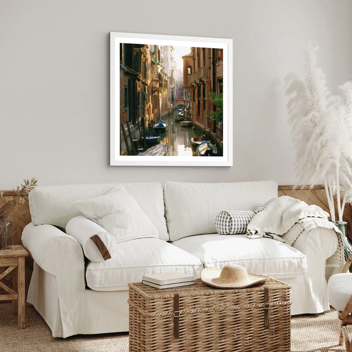 Plakat w białej ramie - W weneckim zaułku - 60x60 cm