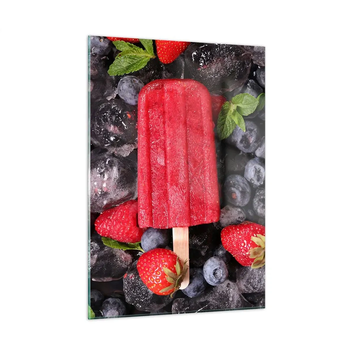 Obraz na szkle - Lodowy patyk wśród mrożonych owoców i listków mięty - 50x70cm - Smak gorącego lata - Nowoczesna dekoracja ścienna do salonu, kuchni i sypialni ARTTOR