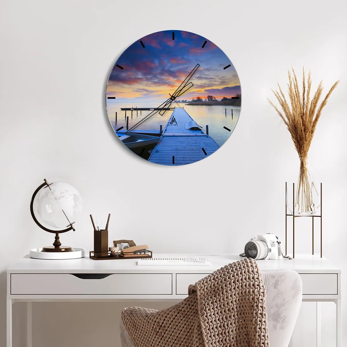 Zegar ścienny - Fioletowo-złoty spokój - 40x40 cm