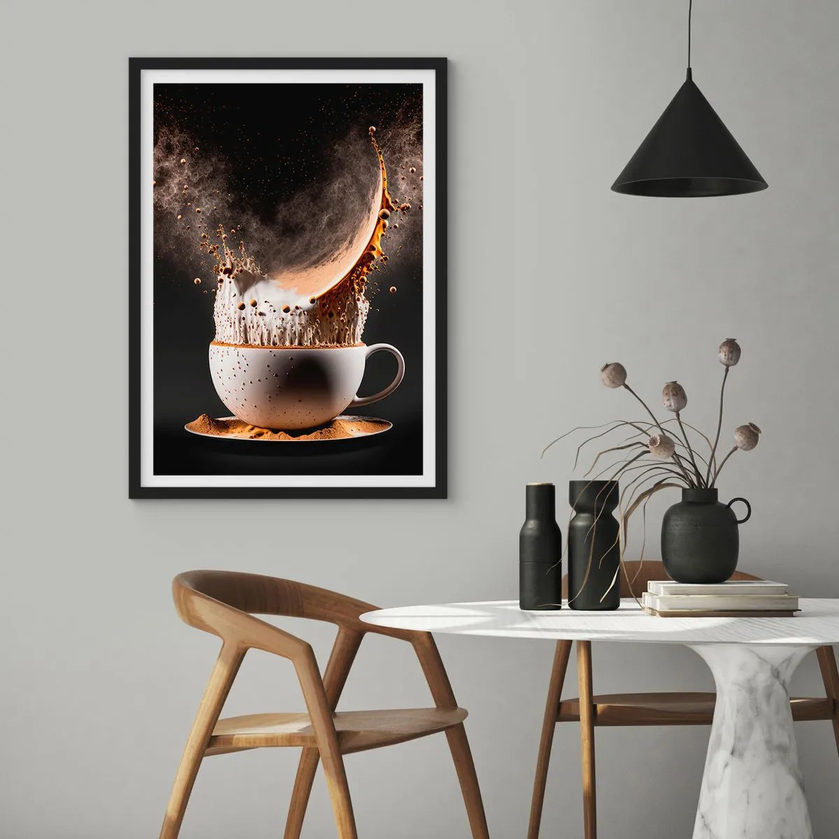 Plakat w czarnej ramie - Dynamiczna eksplozja kawy w filiżance - 50x70cm - Eksplozja smaku - Nowoczesna dekoracja ścienna do salonu i sypialni ARTTOR