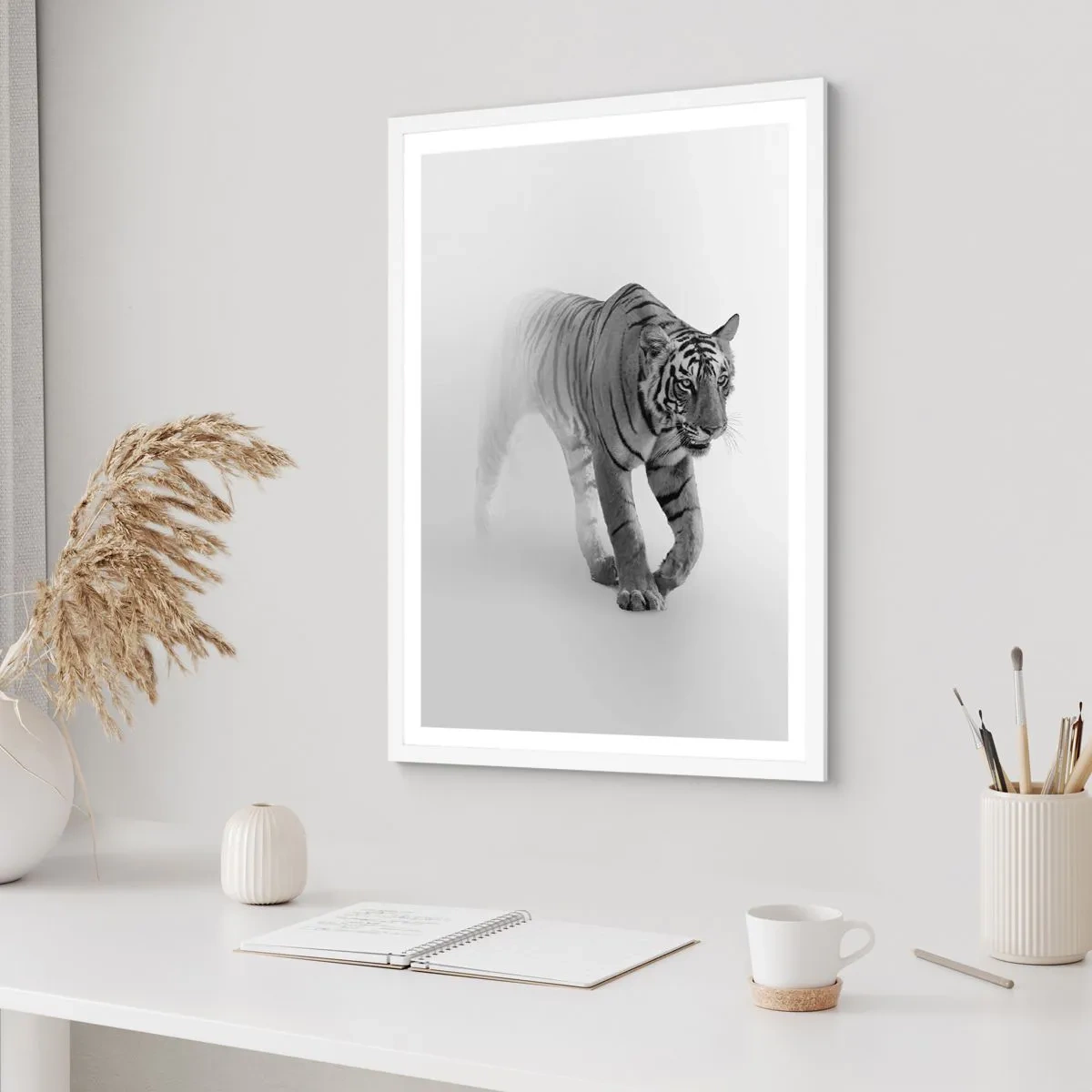 Plakat w białej ramie - Przyczajony we mgle - 40x50 cm