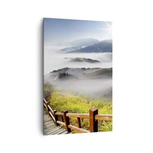 Obraz na płótnie - Drewniana ścieżka wśród mglistych gór o poranku - 80x120cm - Utkane z blasku i mgły - Nowoczesna dekoracja ścienna do salonu i sypialni ARTTOR