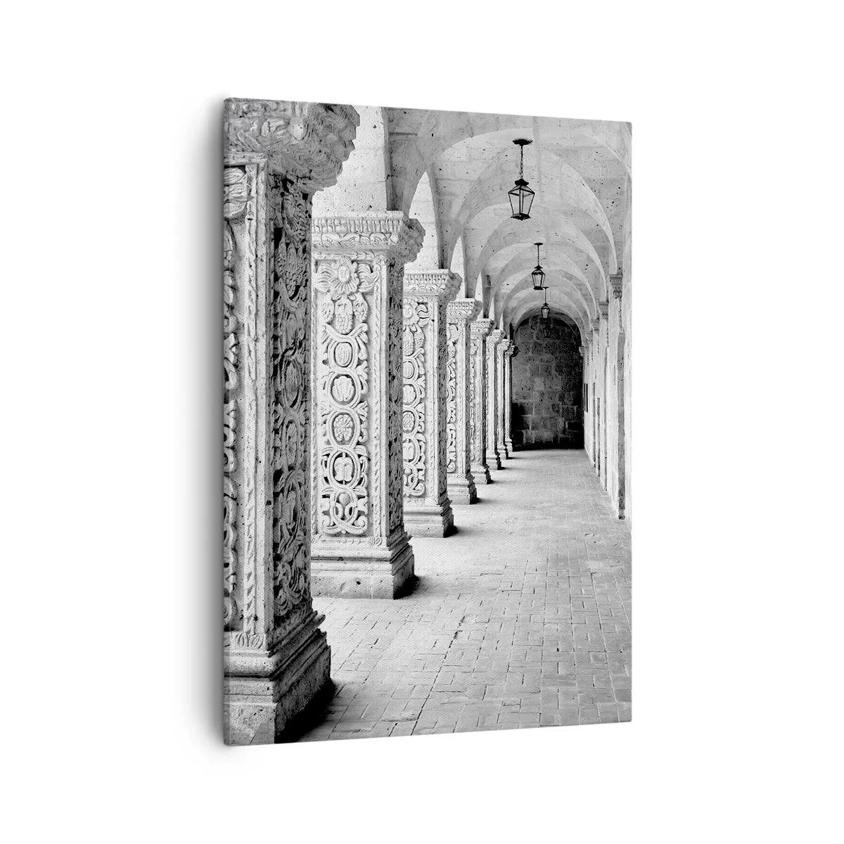 Obraz na płótnie - Kolumnada z bogato zdobionymi filarami w monochromatycznych odcieniach - 50x70cm - A dokąd to…? - Nowoczesna dekoracja ścienna do salonu, kuchni i sypialni ARTTOR