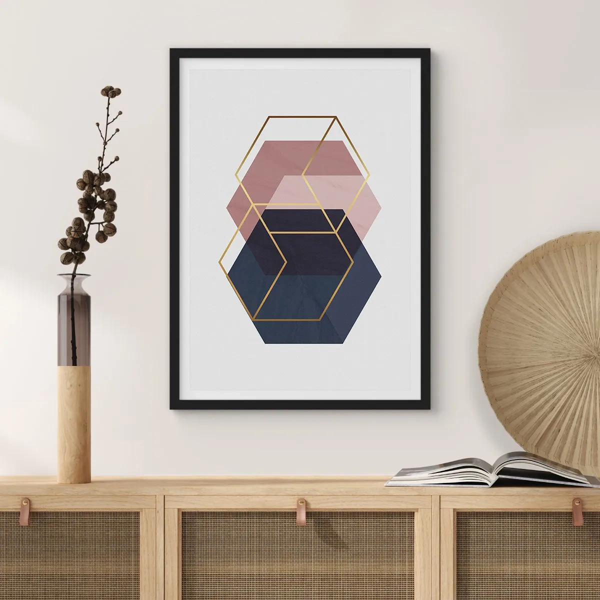 Plakat w czarnej ramie - Złote geometryczne kształty na tle w odcieniach granatu i różu - 50x70cm - Siła prostoty - Nowoczesna dekoracja ścienna do salonu i sypialni ARTTOR