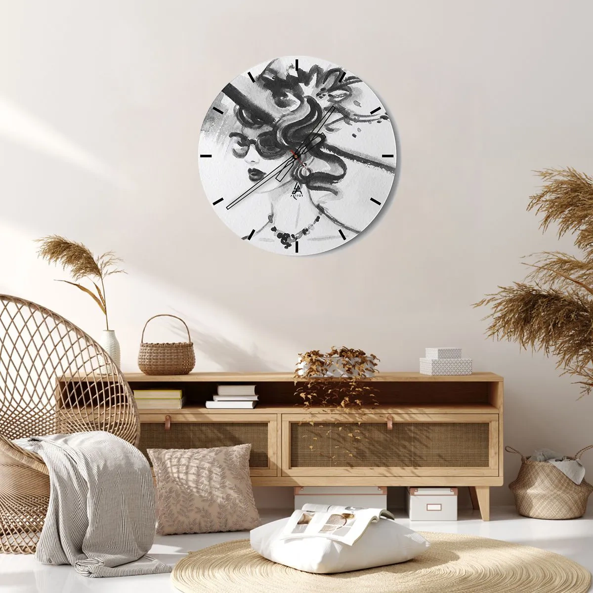 Zegar ścienny - Czarno-biały szkic eleganckiej kobiety w okularach i kapeluszu - 30x30cm - Dama z charakterem - Nowoczesna dekoracja ścienna do salonu, kuchni i sypialni ARTTOR