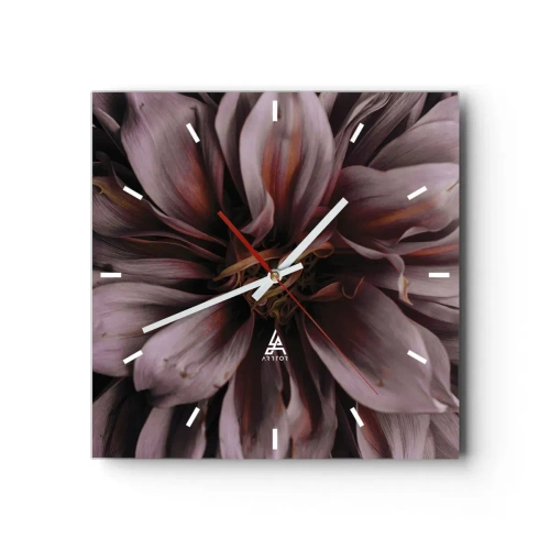 Zegar ścienny - Zbliżenie na detal dużego kwiatu w subtelnych barwach - 30x30cm - Kwietne serce - Nowoczesna dekoracja ścienna do salonu i sypialni ARTTOR