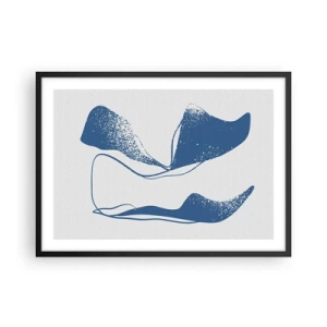 Plakat w czarnej ramie - Abstrakcyjne formy w błękitnych odcieniach na białym tle - 70x50cm - Abstrakcja uskrzydlona - Nowoczesna dekoracja ścienna do salonu i sypialni ARTTOR
