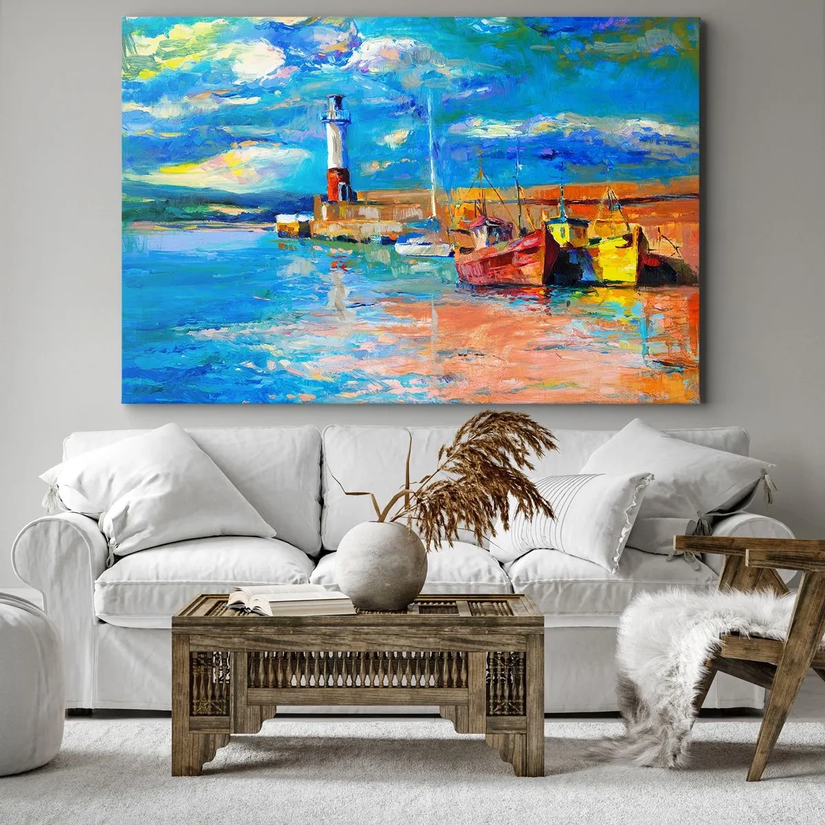 Obraz na płótnie - Port rybacki z łodziami i latarnią morską w jasnych kolorach - 120x80cm - Popołudnie w tęczowej zatoce - Nowoczesna dekoracja ścienna do salonu, kuchni i sypialni ARTTOR