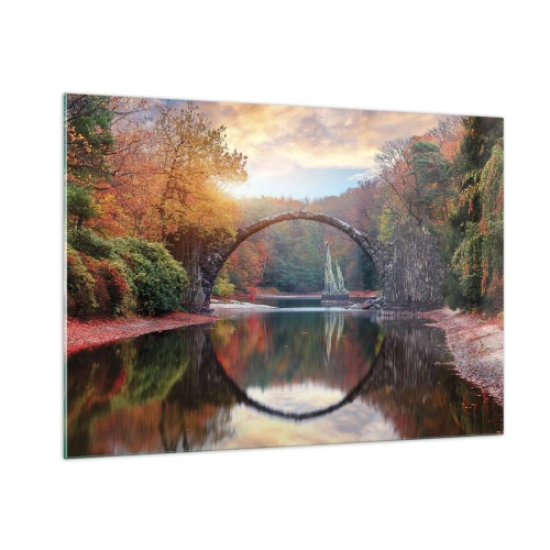 Obraz na szkle - Kamienny most odbijający się w jeziorze pośród jesiennego lasu - 100x70cm - Po drugiej stronie lustra - Nowoczesna dekoracja ścienna do salonu, kuchni i sypialni ARTTOR