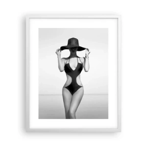 Plakat w białej ramie - Na imię mi: Elegancja - 40x50 cm