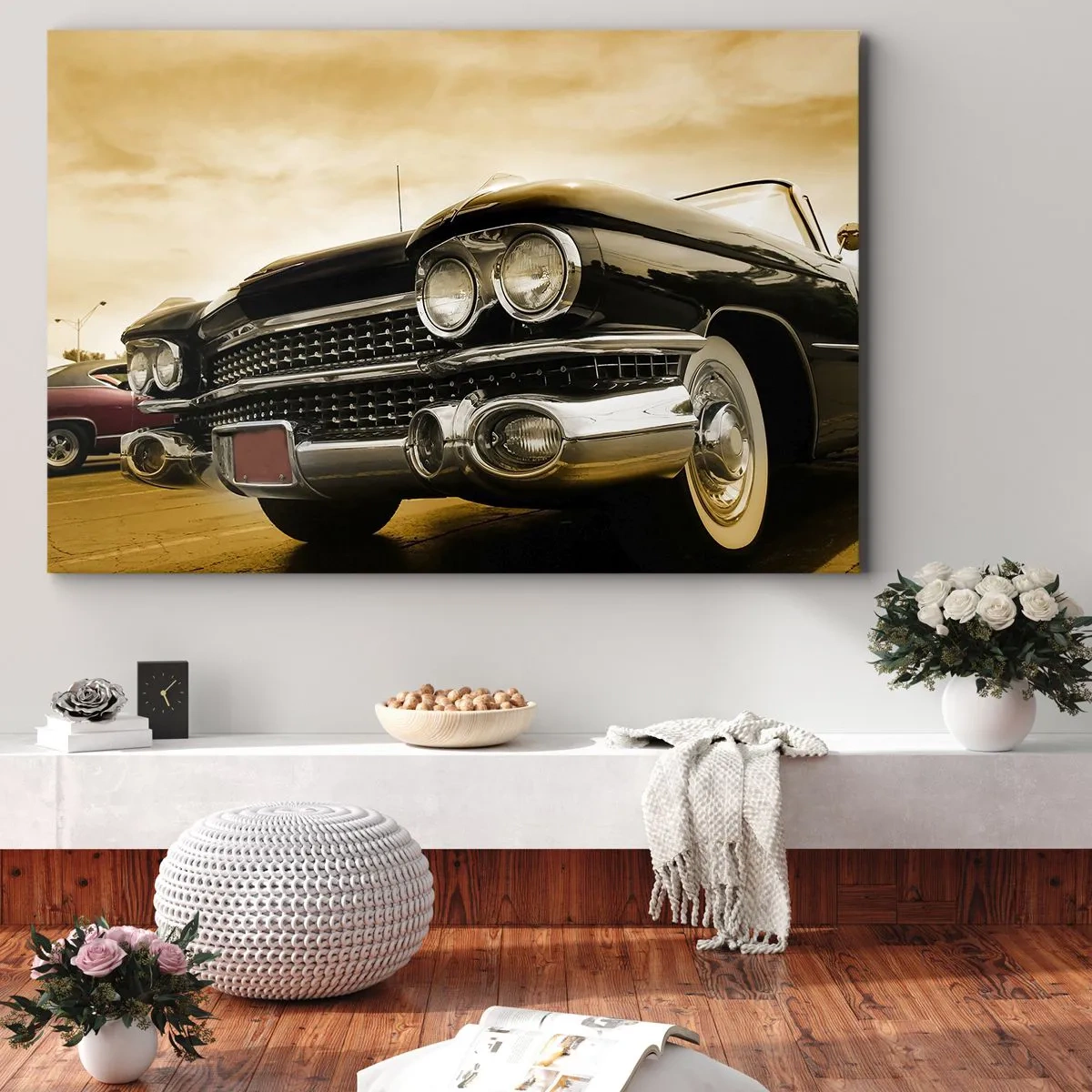 Obraz na płótnie - Zabytkowy samochód w stylu retro z chromowanymi detalami - 70x50cm - Klasyka nigdy nie przemija - Nowoczesna dekoracja ścienna do salonu i sypialni ARTTOR