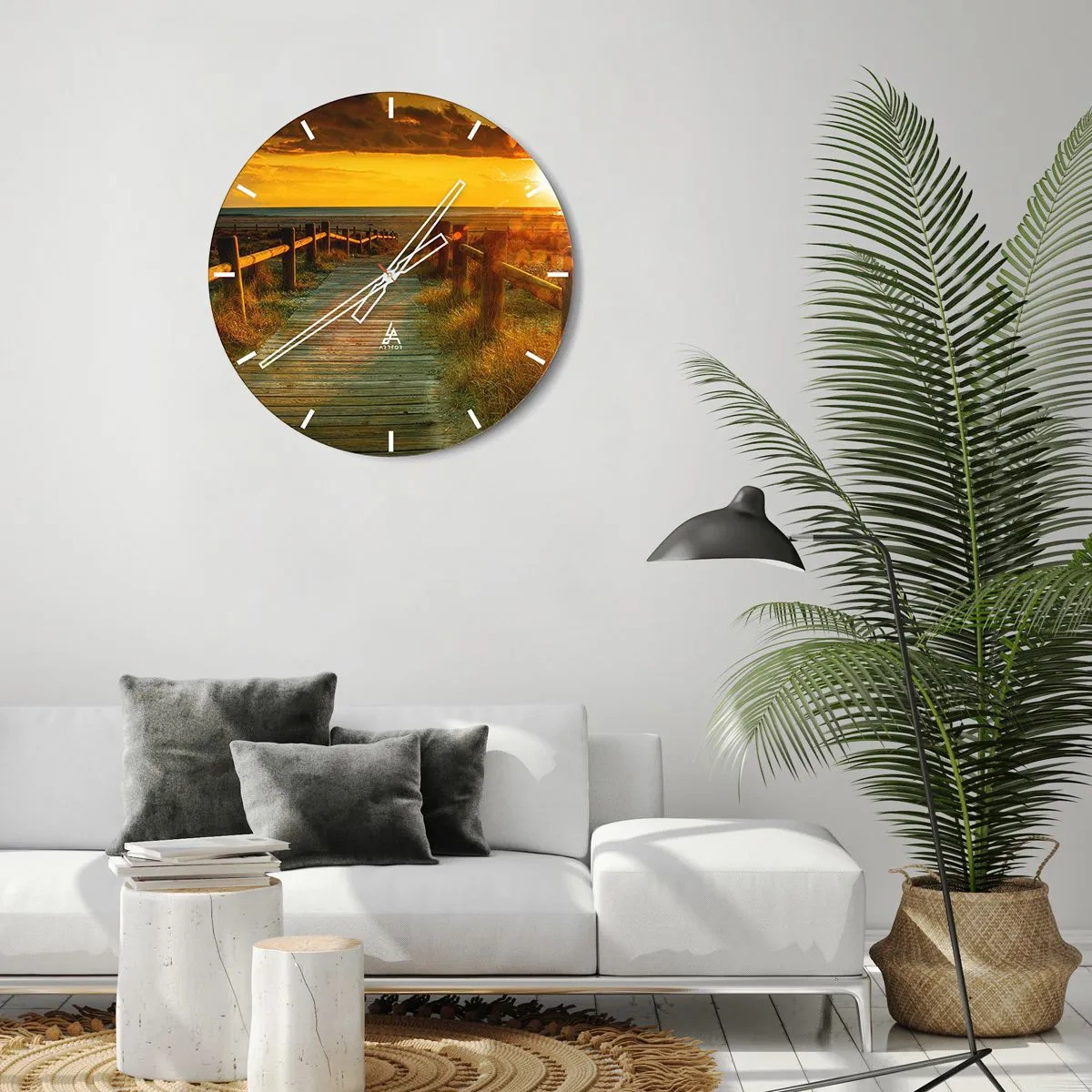 Zegar ścienny - Skąpane w starym złocie - 30x30 cm