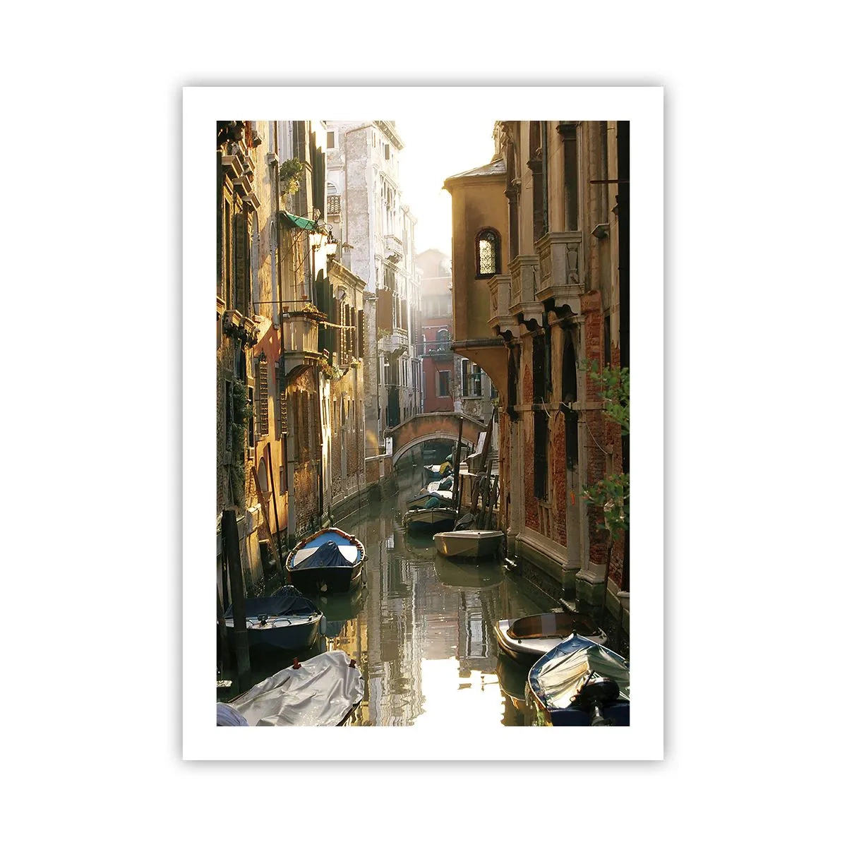 Plakat - Kanał wenecki otoczony zabytkowymi kamienicami - 50x70cm - W weneckim zaułku - Nowoczesna dekoracja ścienna do salonu, kuchni i sypialni ARTTOR