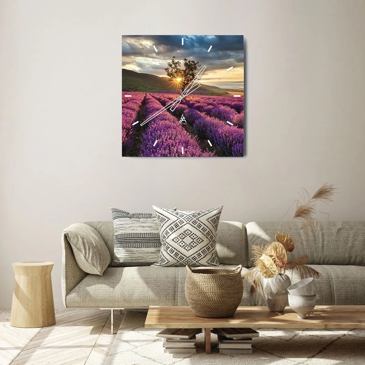 Zegar ścienny - Pole lawendy z samotnym drzewem o zachodzie słońca - 30x30cm - Aromat w kolorze lila - Nowoczesna dekoracja ścienna do salonu i sypialni ARTTOR