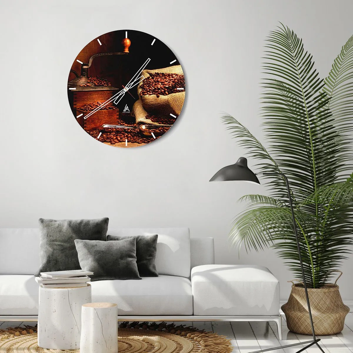 Zegar ścienny - Martwa natura z ziarnami kawy i młynkiem - 40x40 cm