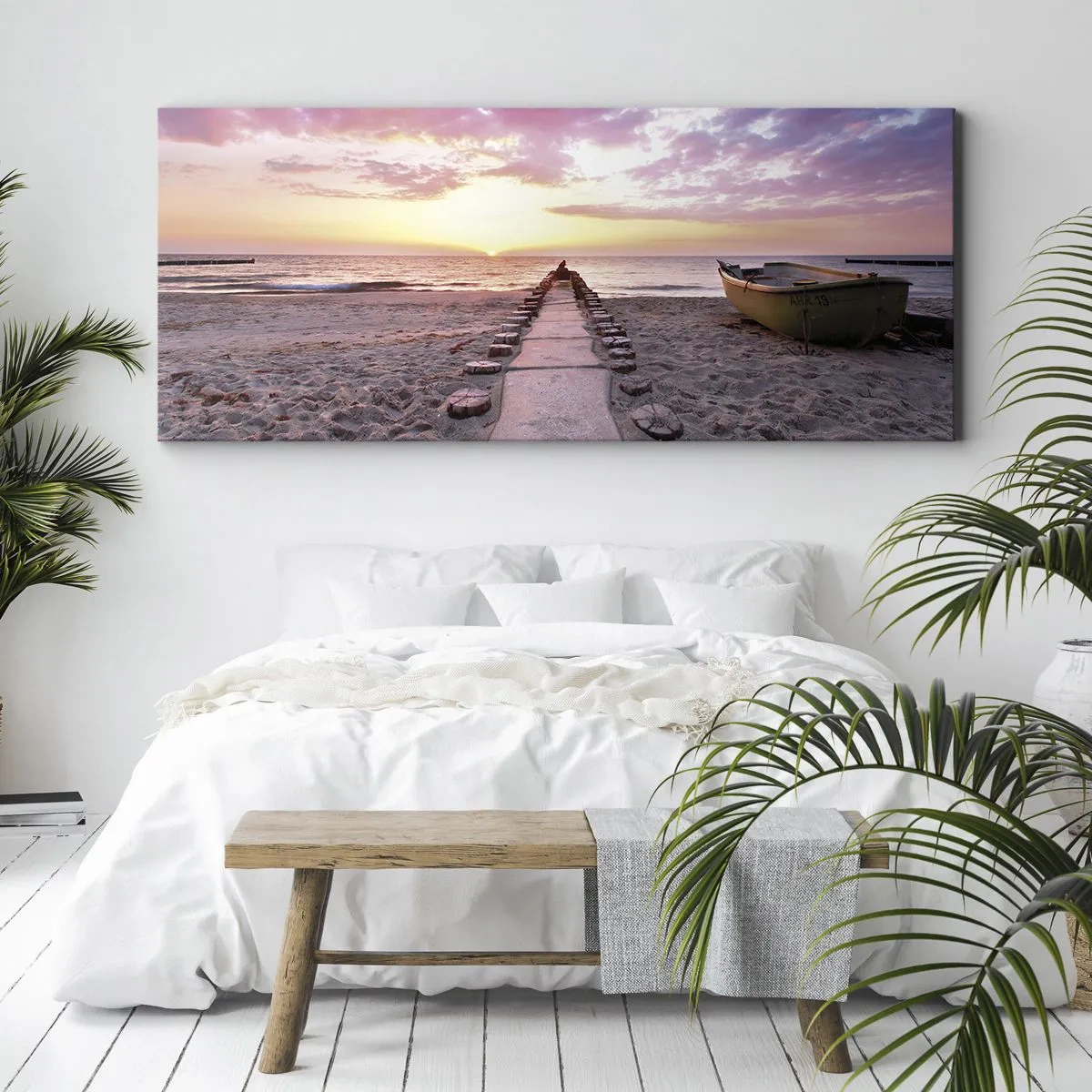 Obraz na płótnie - Plaża o wschodzie słońca z łodzią i pomostem - 160x50cm - Chwila głębokiego przeżycia - Nowoczesna dekoracja ścienna do salonu i sypialni ARTTOR