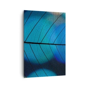 Obraz na płótnie - Zbliżenie na niebieski liść z widocznym detalem żyłek - 70x100cm - Misterna budowa - Nowoczesna dekoracja ścienna do salonu i sypialni ARTTOR