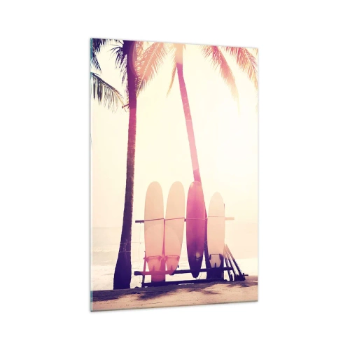 Obraz na szkle - Palmy i deski surfingowe na plaży w promieniach słońca - 70x100cm - To będzie wspaniały dzień - Nowoczesna dekoracja ścienna do salonu i sypialni ARTTOR