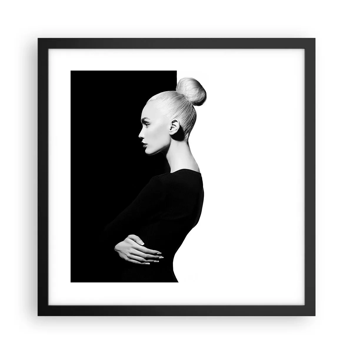 Plakat w czarnej ramie - Po prostu kobieta - 40x40 cm