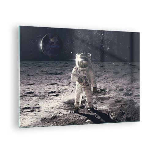 Obraz na szkle - Astronauta na powierzchni Księżyca z Ziemią w tle - 70x50cm - Pozdrowienia z Księżyca - Nowoczesna dekoracja ścienna do salonu i sypialni ARTTOR
