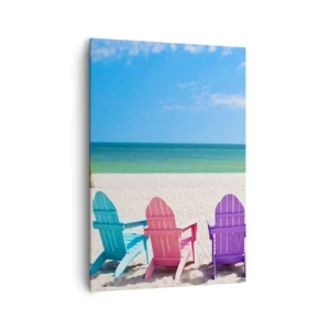 Obraz na płótnie - Kolorowe leżaki na plaży z widokiem na morze - 70x100cm - Tęczowa plaża - Nowoczesna dekoracja ścienna do salonu i sypialni ARTTOR