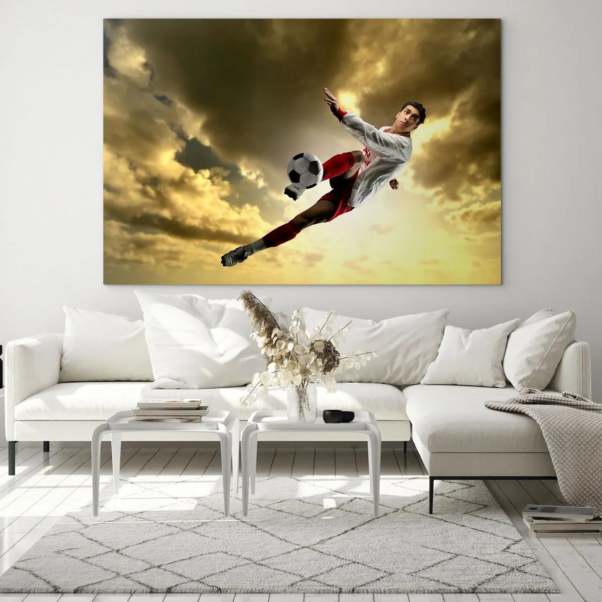 Obraz na szkle - Piłkarz w akcji na tle złotego nieba - 120x80cm - Piłkarskie niebo - Nowoczesna dekoracja ścienna do salonu, kuchni i sypialni ARTTOR