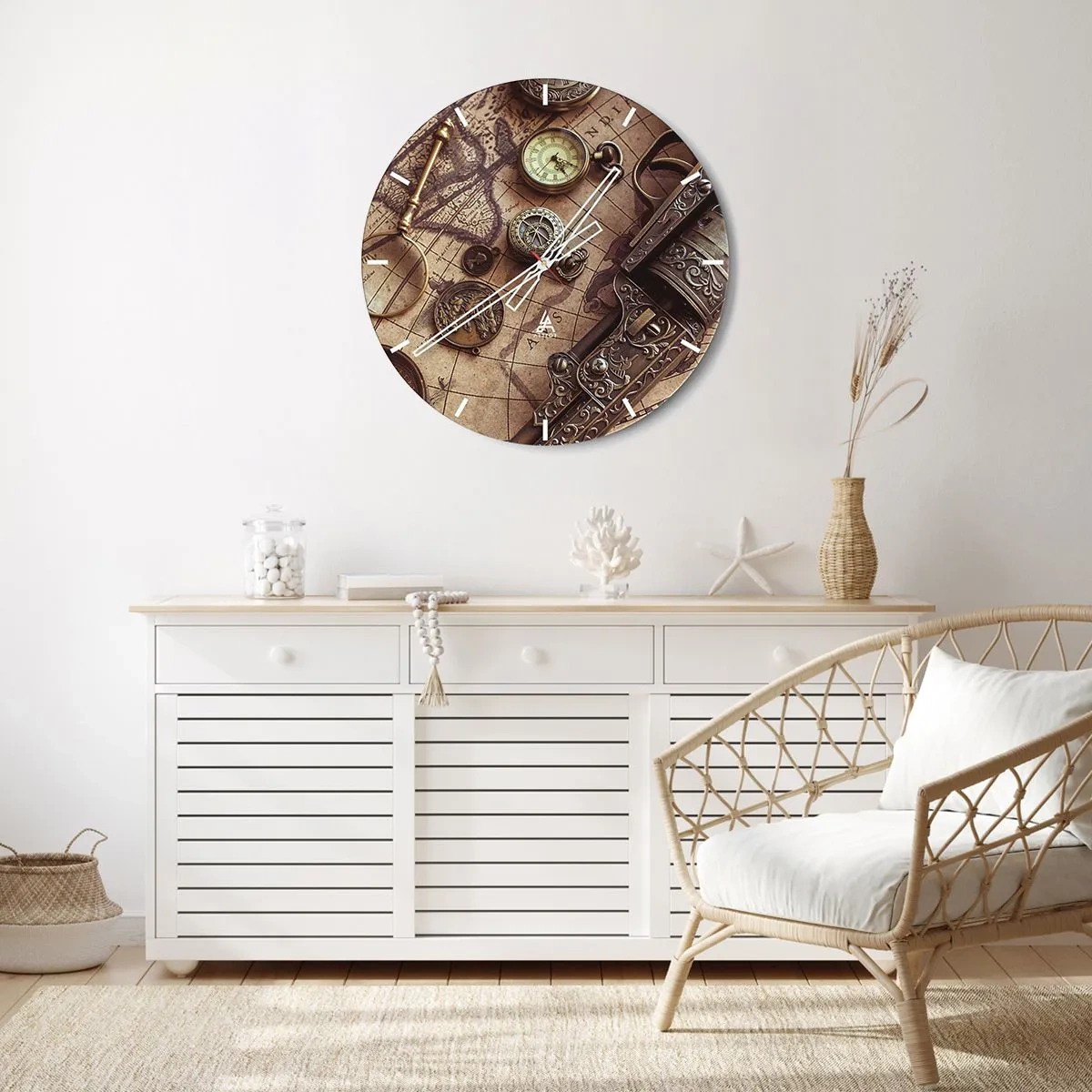 Zegar ścienny - Stylizowana mapa z kompasem, monetami i ozdobną bronią - 30x30cm - Przygoda wzywa - Nowoczesna dekoracja ścienna do salonu, kuchni i sypialni ARTTOR