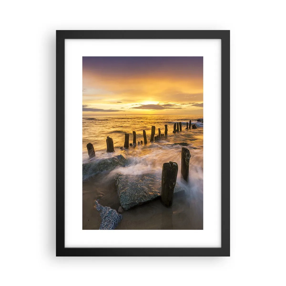 Plakat w czarnej ramie - Surowe piękno Bałtyku - 30x40 cm