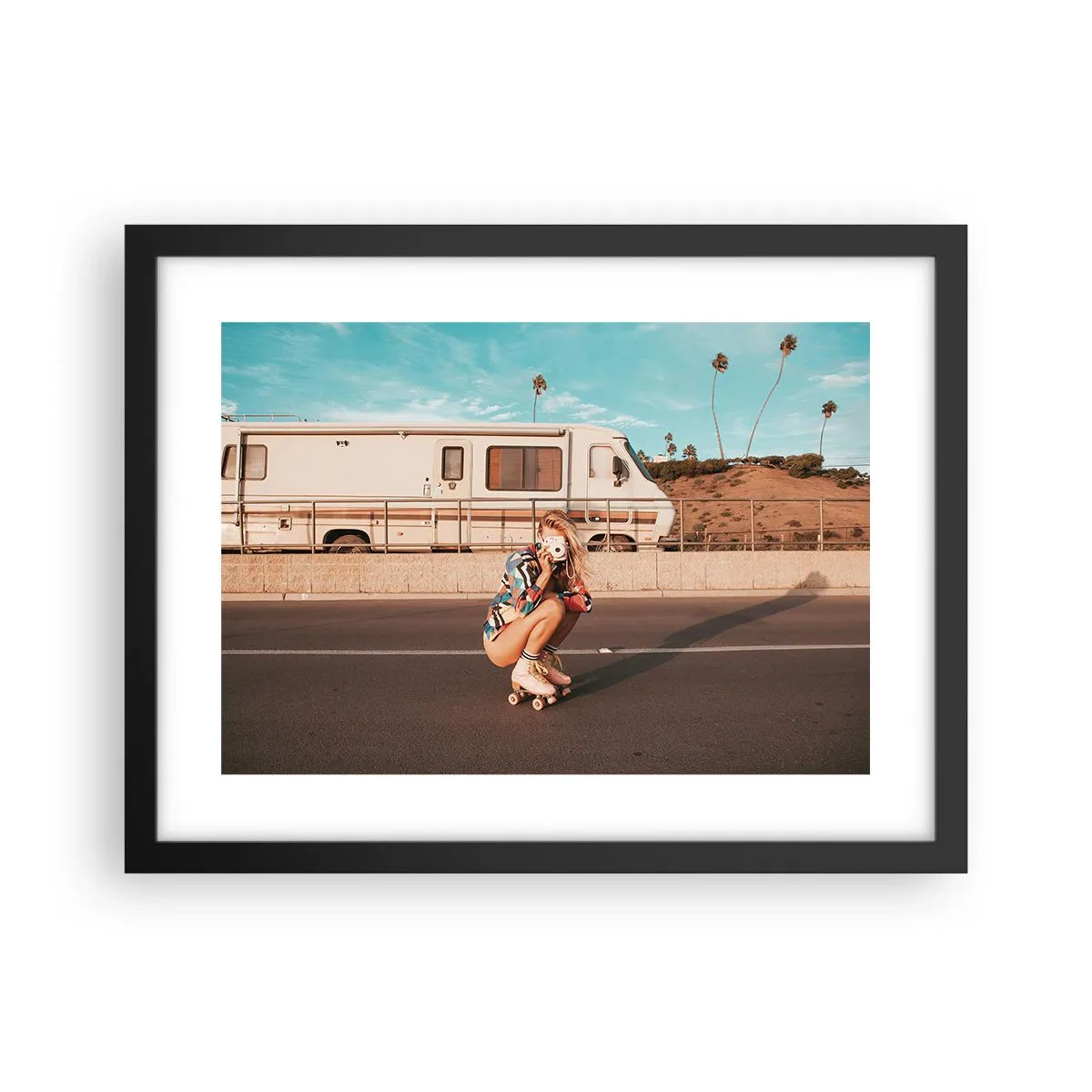Plakat w czarnej ramie - Uśmiech, proszę! - 40x30 cm