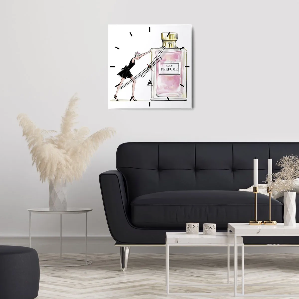 Zegar ścienny - Kobieta w czarnej sukience przy flakonie perfum - 30x30cm - Esencja kobiecości - Nowoczesna dekoracja ścienna do salonu i sypialni ARTTOR