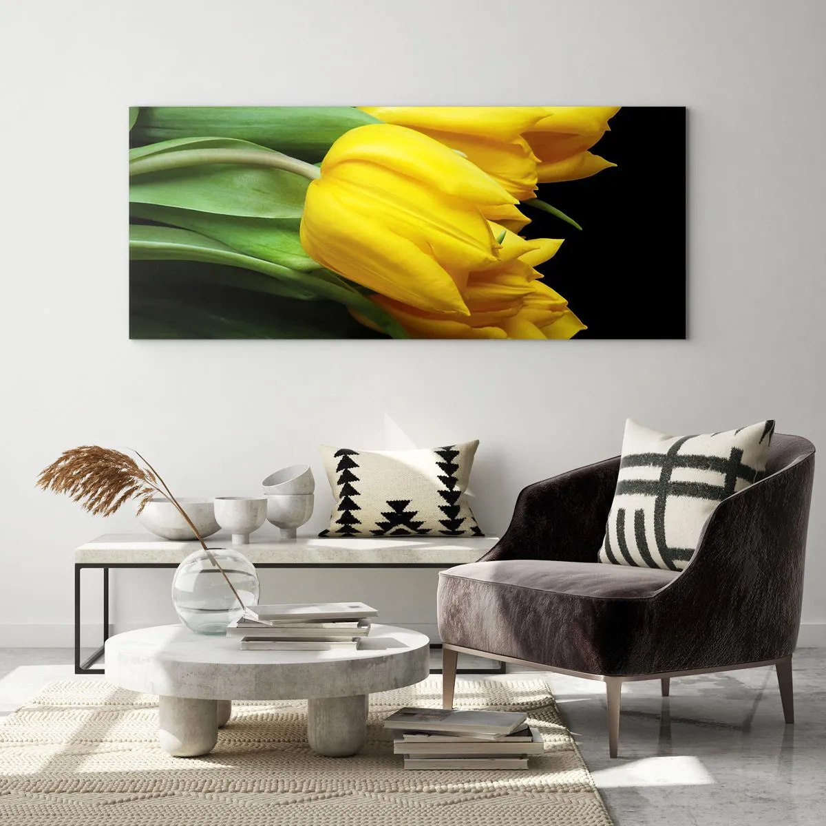 Obraz na szkle - Bukiet żółtych tulipanów na czarnym tle - 140x50cm - Powstały z czystego słońca - Nowoczesna dekoracja ścienna do salonu i sypialni ARTTOR