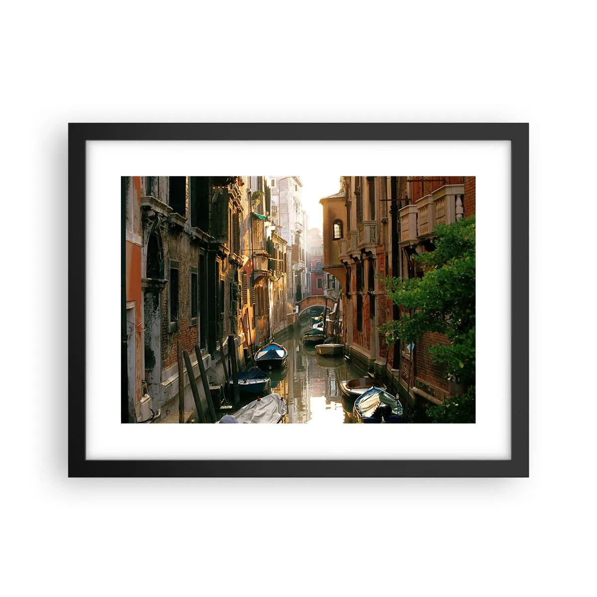 Plakat w czarnej ramie - W weneckim zaułku - 40x30 cm