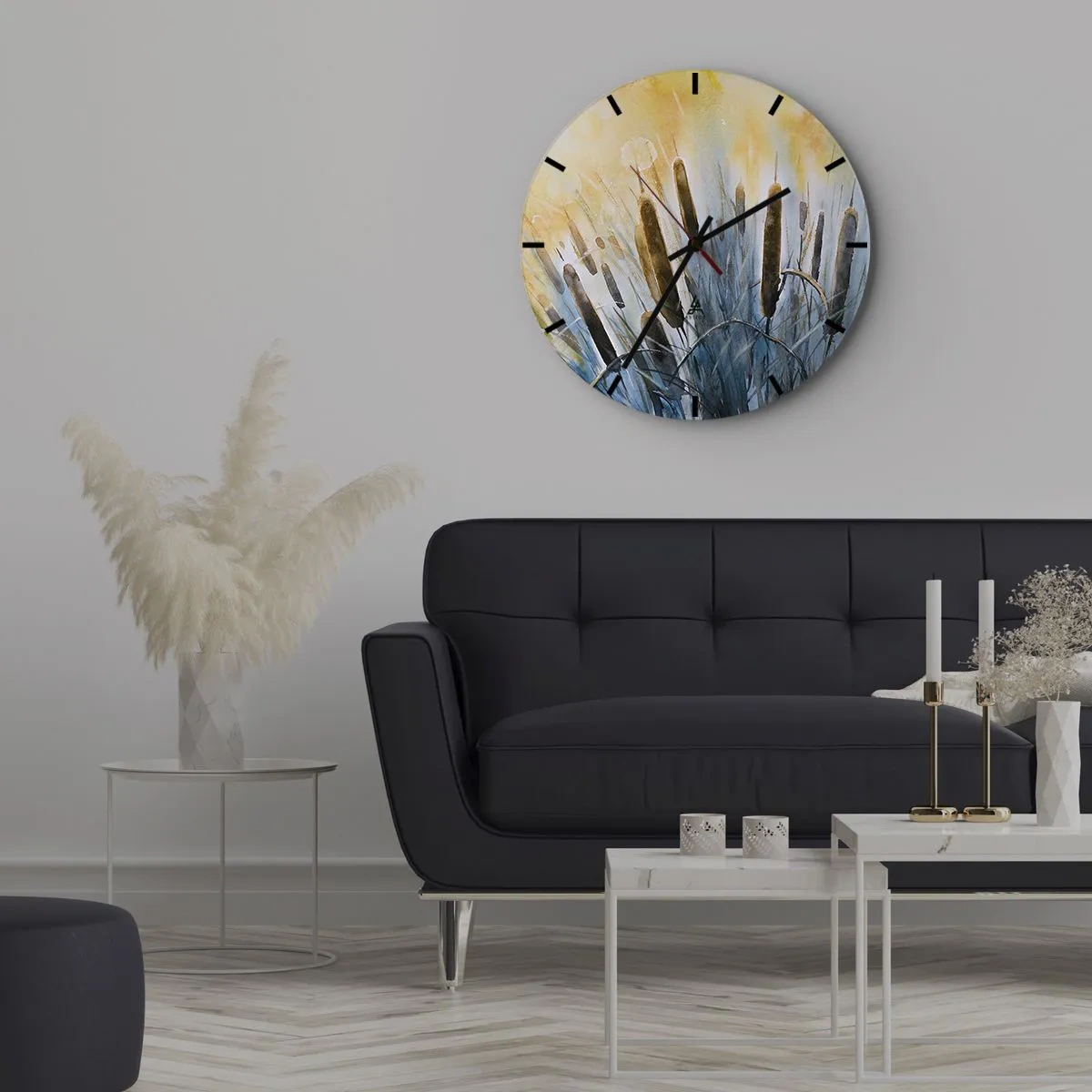 Zegar ścienny - Malarskie trzciny w ciepłych barwach zachodu słońca - 30x30cm - Chłód wody, słońca żar - Nowoczesna dekoracja ścienna do salonu, kuchni i sypialni ARTTOR
