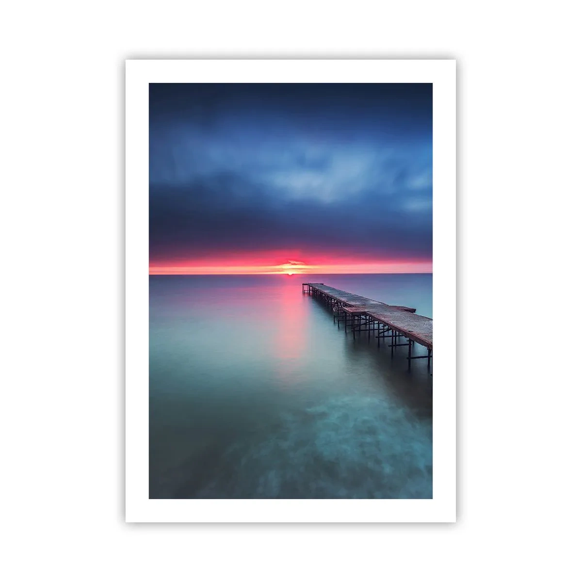 Plakat - Pomost wchodzący w spokojne morze o zachodzie słońca - 50x70cm - Między niebem a ziemią - Nowoczesna dekoracja ścienna do salonu, kuchni i sypialni ARTTOR