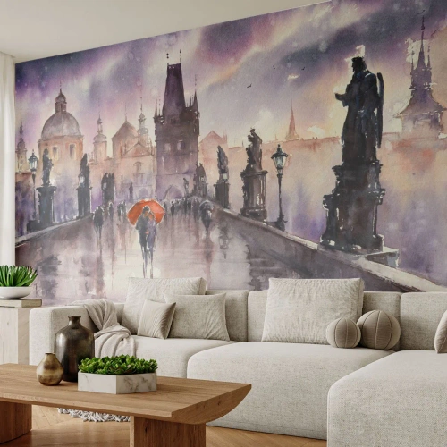 Fototapeta Premium Canvas - Romantyczny widok mostu z parasolem na tle wieczornego miasta - 100x70cm - Ludzie się nie zmieniają - Nowoczesna dekoracja ścienna do salonu i sypialni ARTTOR