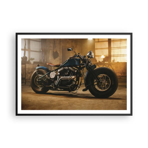 Plakat w czarnej ramie - Stylowy motocykl w industrialnym wnętrzu z ciepłym oświetleniem - 100x70cm - Mogę wszystko - Nowoczesna dekoracja ścienna do salonu i sypialni ARTTOR