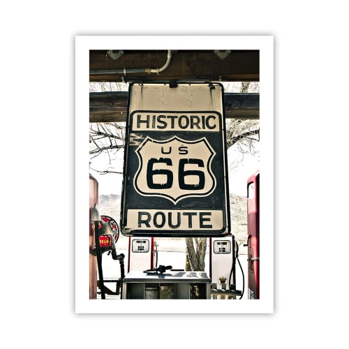 Plakat - Tablica Route 66 na tle stacji benzynowej - 50x70cm - Amerykańska retro podróż - Nowoczesna dekoracja ścienna do salonu, kuchni i sypialni ARTTOR