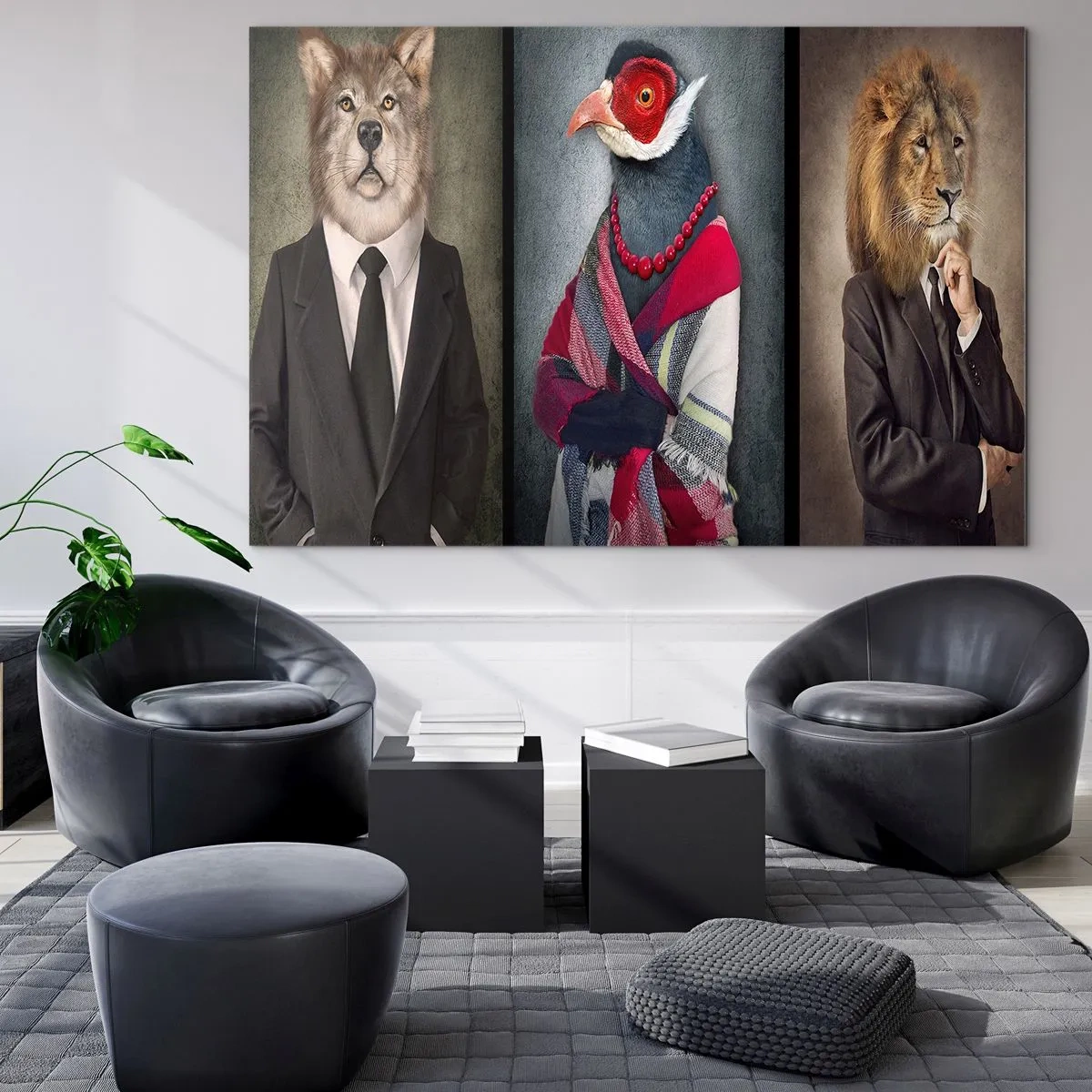 Obraz na szkle - Trzy zwierzęta w eleganckich ubraniach na stylizowanym tle - 70x50cm - Co ja tu robię?! - Nowoczesna dekoracja ścienna do salonu i sypialni ARTTOR