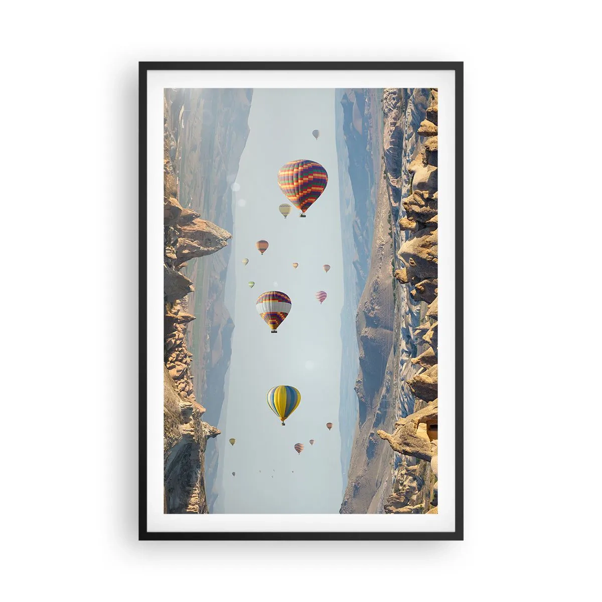 Plakat w czarnej ramie - Tu wszystko jest możliwe - 61x91 cm