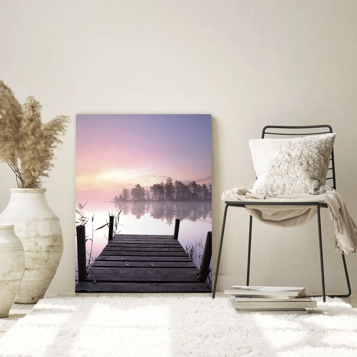Obraz na szkle - Pomost o wschodzie słońca nad spokojnym jeziorem - 50x70cm - Z liliowej mgły... - Nowoczesna dekoracja ścienna do salonu, kuchni i sypialni ARTTOR