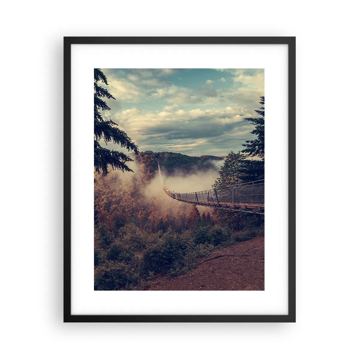 Plakat w czarnej ramie - Nad jesiennym lasem - 40x50 cm