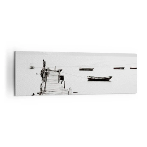 Obraz na płótnie - Drewniane molo i łodzie na spokojnej wodzie - 160x50cm - Nad wodą cichą i czystą - Nowoczesna dekoracja ścienna do salonu i sypialni ARTTOR