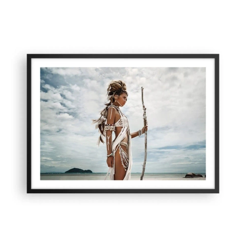 Plakat w czarnej ramie - Stylizowana kobieta na plaży z etnicznymi ozdobami i kijem - 70x50cm - Królowa tropików - Nowoczesna dekoracja ścienna do salonu i sypialni ARTTOR