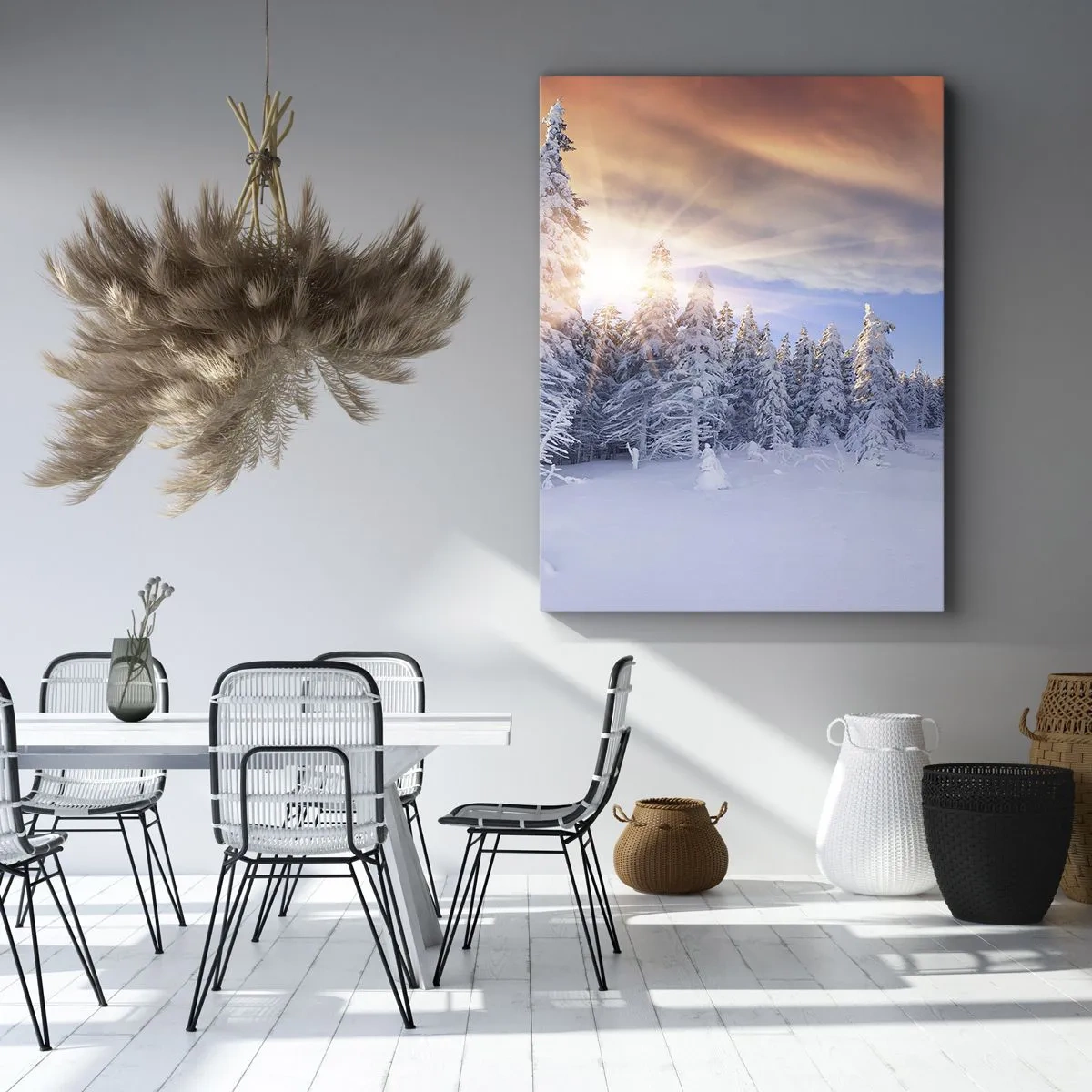 Obraz na płótnie - Zimowy krajobraz z ośnieżonym lasem o zachodzie słońca - 70x100cm - Snieżny spektakl natury - Nowoczesna dekoracja ścienna do salonu i sypialni ARTTOR