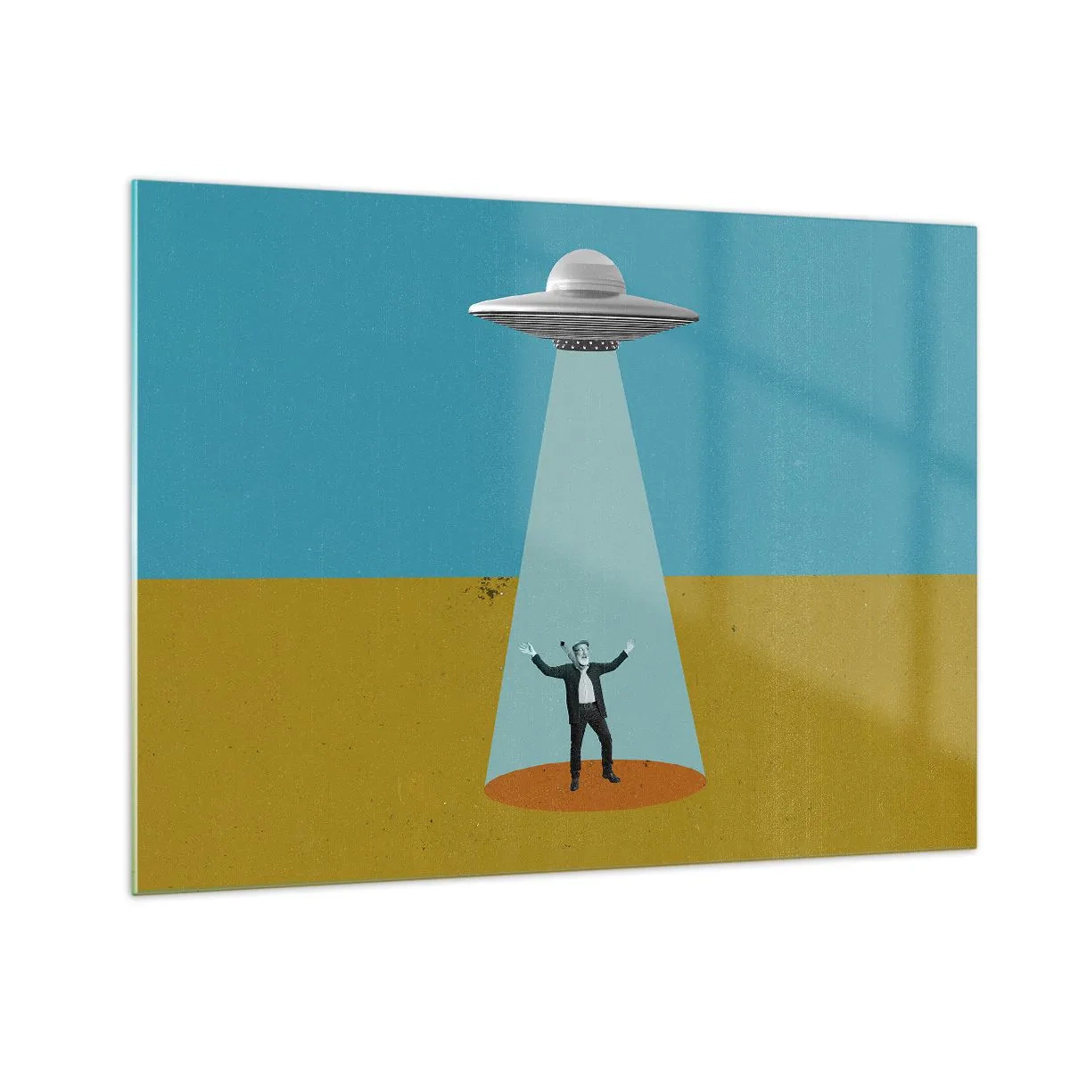Obraz na szkle - Mężczyzna w świetle spodka kosmicznego na kolorowym tle - 70x50cm - Bliskie spotkanie - Nowoczesna dekoracja ścienna do salonu i sypialni ARTTOR