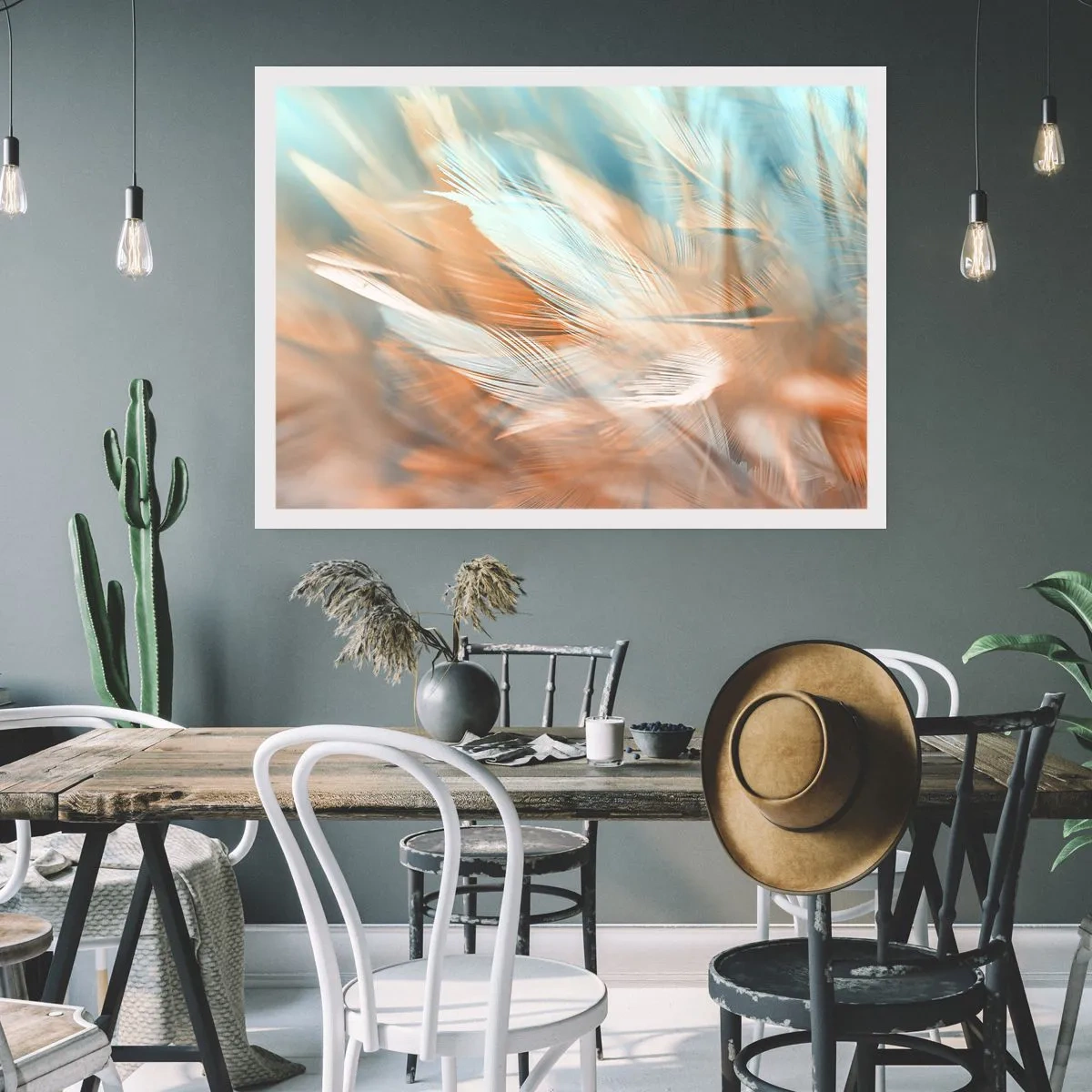 Plakat - Delikatne pióra w pastelowych odcieniach błękitu i pomarańczu - 100x70cm - W krainie łagodności - Nowoczesna dekoracja ścienna do salonu i sypialni ARTTOR