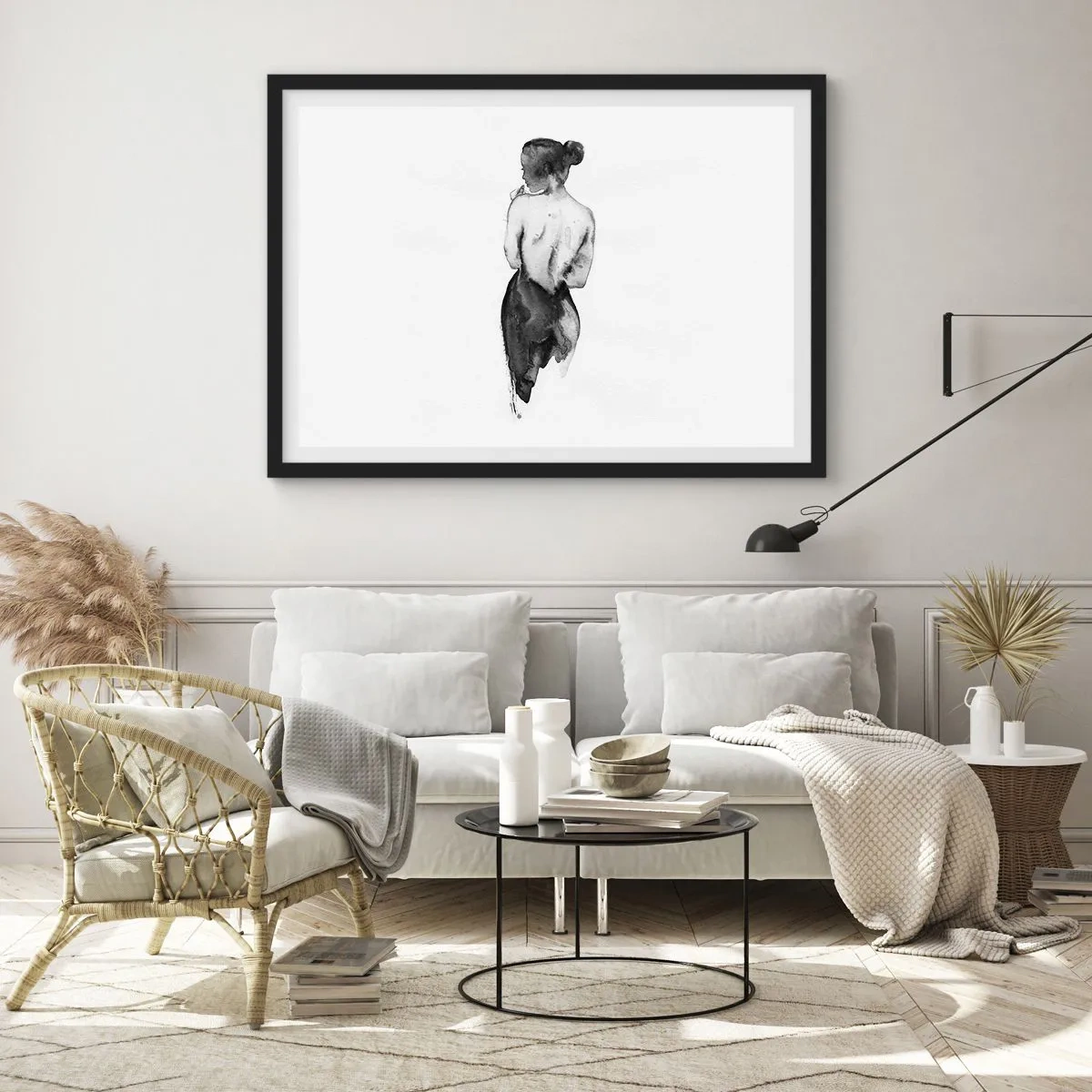 Plakat w czarnej ramie - Postać kobiety uchwycona w subtelnej akwareli - 70x50cm - Przy niej świat znika - Nowoczesna dekoracja ścienna do salonu i sypialni ARTTOR