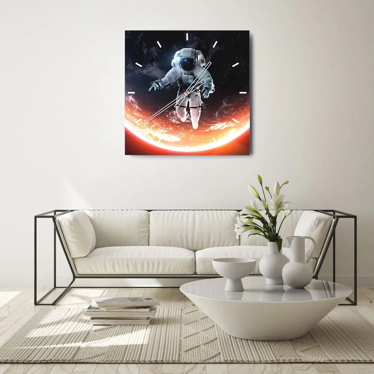 Zegar ścienny - Astronauta unoszący się nad Ziemią oświetloną słońcem - 30x30cm - Mogę zostać jeszcze chwilę? - Nowoczesna dekoracja ścienna do salonu i sypialni ARTTOR