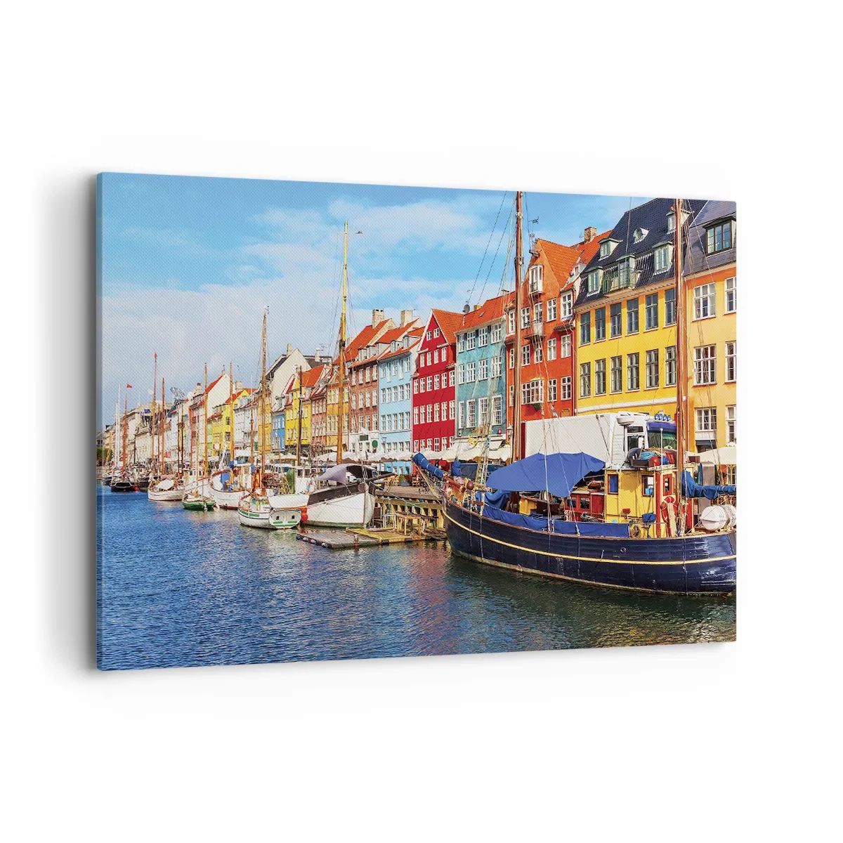 Obraz na płótnie - Kolorowe kamienice nad kanałem z łodziami w słońcu - 120x80cm - Radosne nabrzeże - Nowoczesna dekoracja ścienna do salonu, kuchni i sypialni ARTTOR